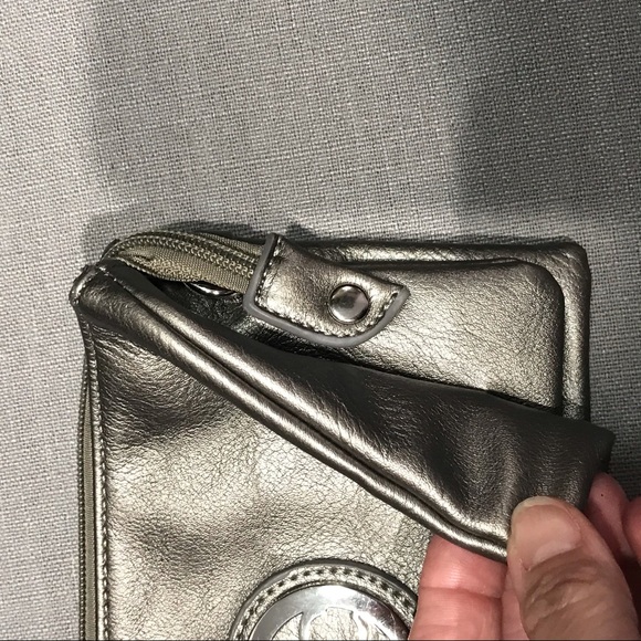 Guang tong wallet/clutch/wristlet - Picture 10 of 16